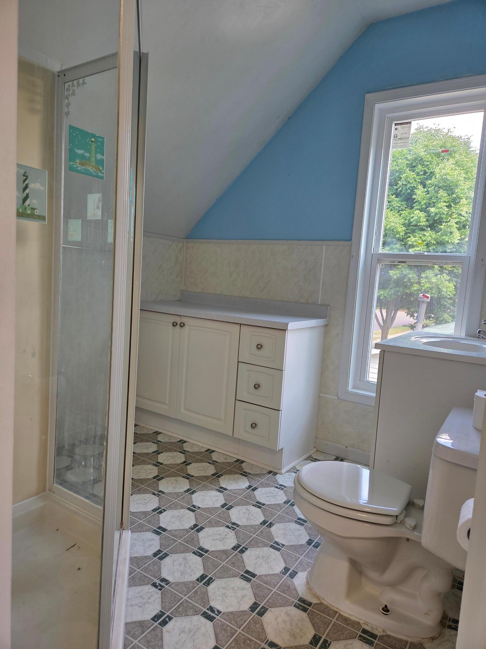 Upstairs bathroom