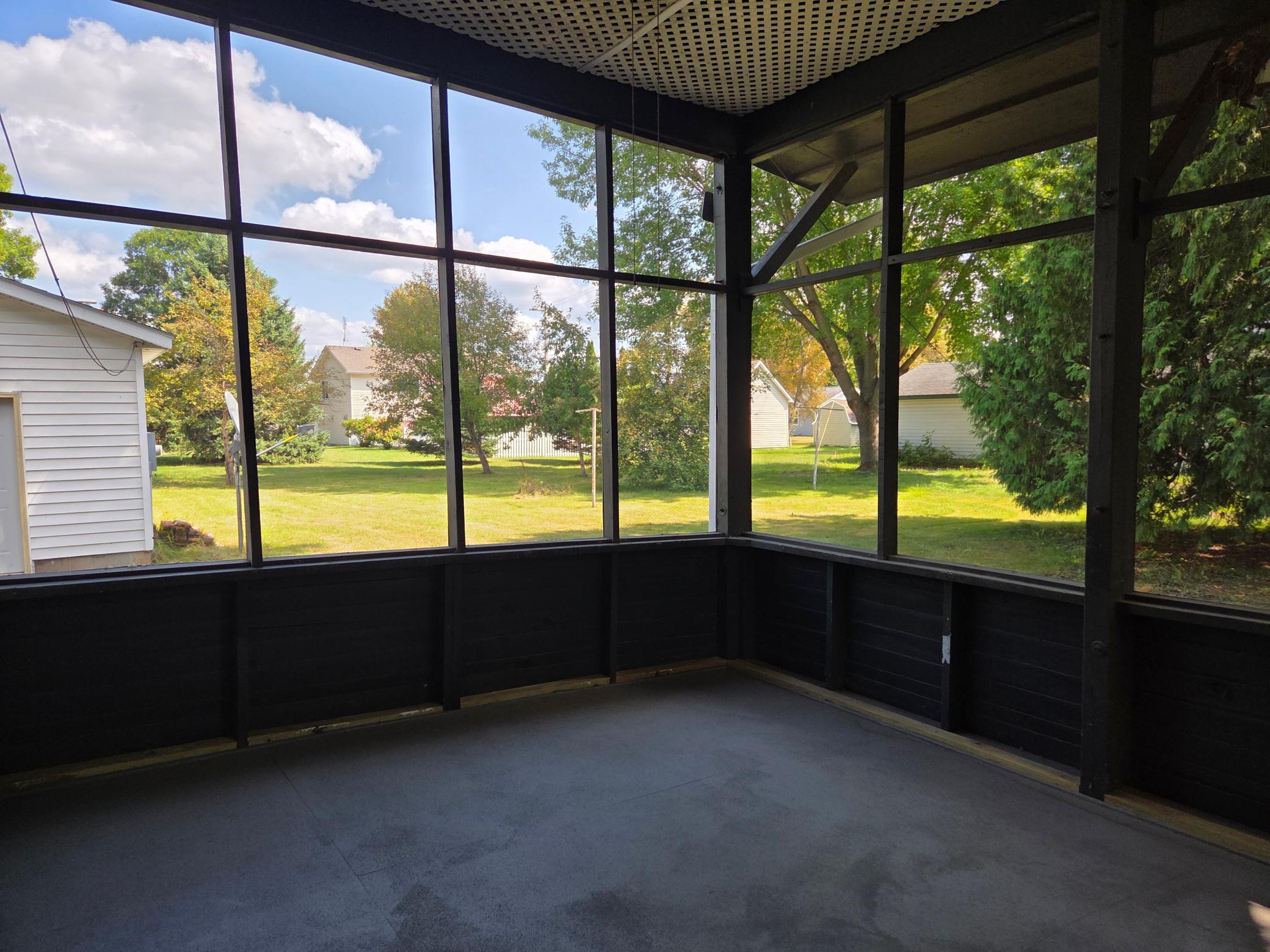 screen room 10X10