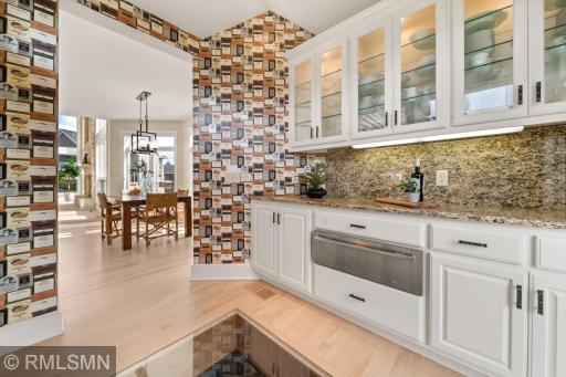 6102 Creek Ridge Court, Minnetonka, MN 55345
