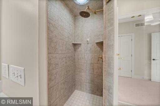 6102 Creek Ridge Court, Minnetonka, MN 55345