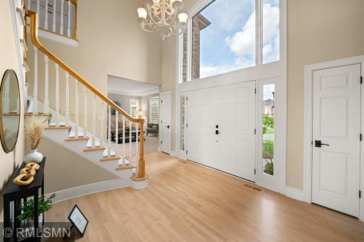 6102 Creek Ridge Court, Minnetonka, MN 55345