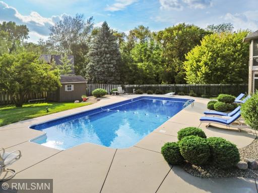 6102 Creek Ridge Court, Minnetonka, MN 55345