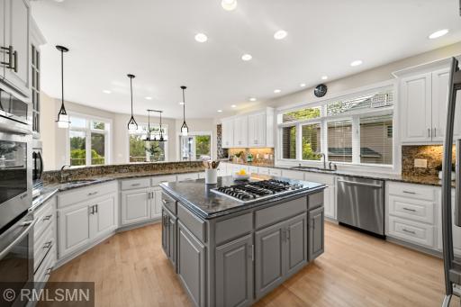 6102 Creek Ridge Court, Minnetonka, MN 55345