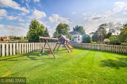 6102 Creek Ridge Court, Minnetonka, MN 55345
