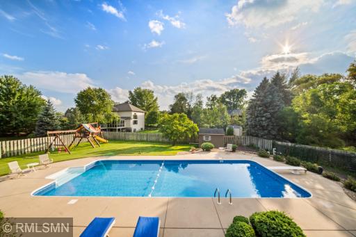 6102 Creek Ridge Court, Minnetonka, MN 55345