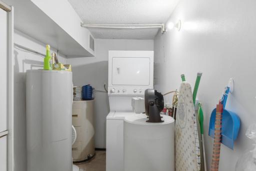 19-web-or-mls-15534 Brunswick Rd-12.jpg