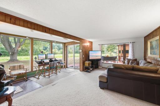 5-web-or-mls-15534 Brunswick Rd-4.jpg