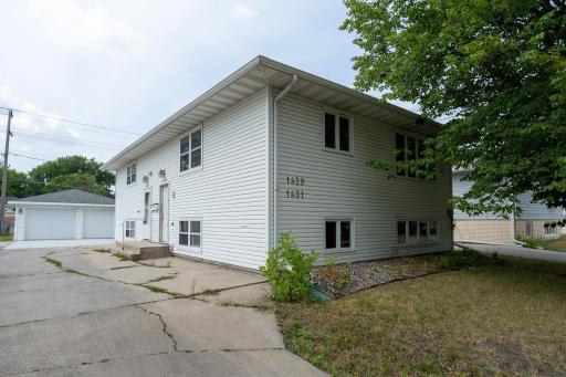 1429 & 1431 16 1/2 Street S, Fargo, ND 58103