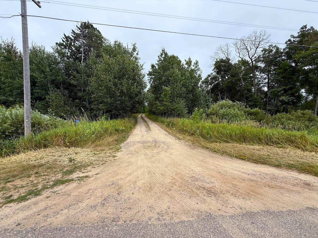 Shared Drive and Easement off Legionville Road
