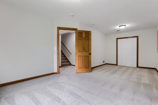 22541 Monroe Street NE, East Bethel, MN 55011