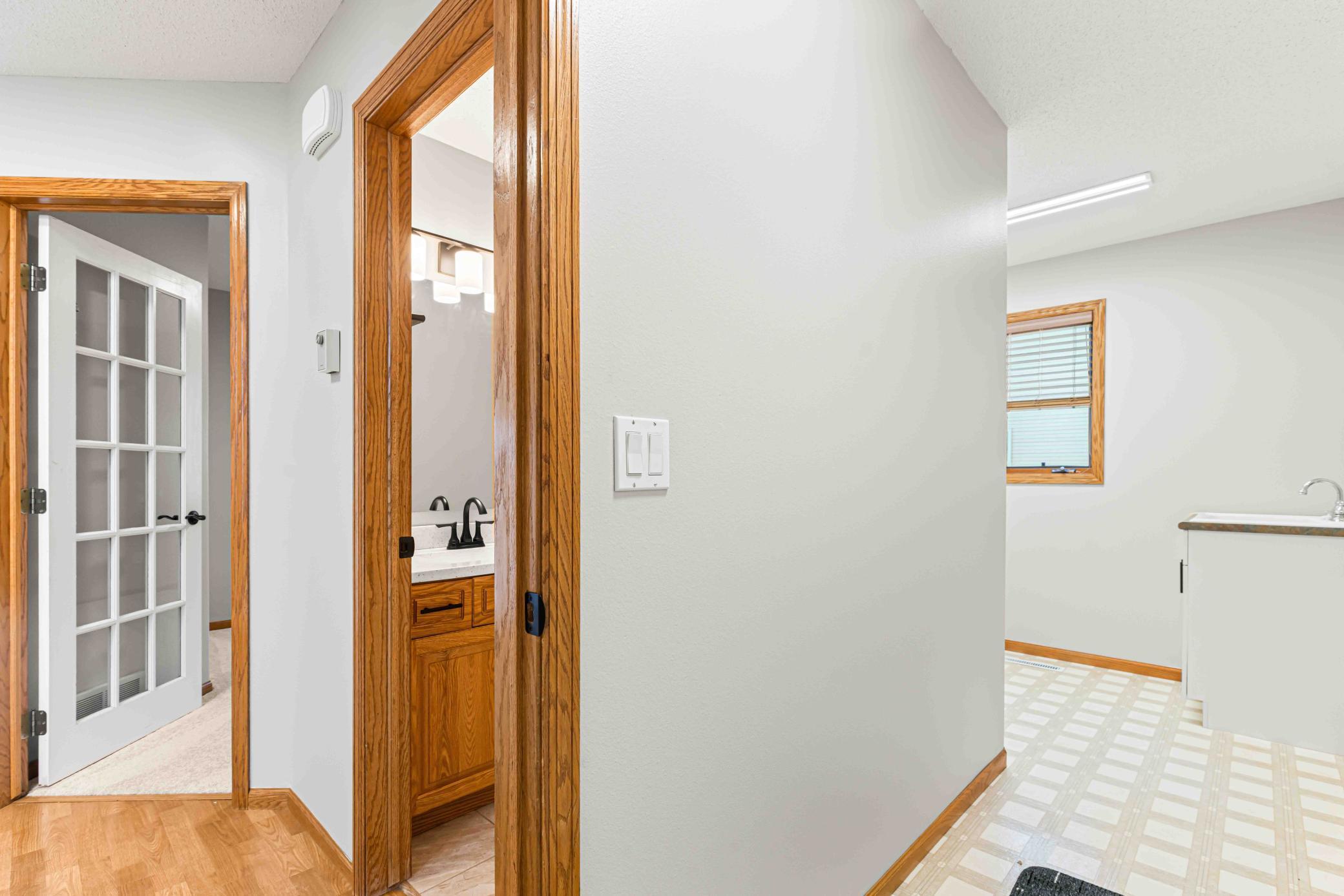 Main Floor 1/2 Bathroom