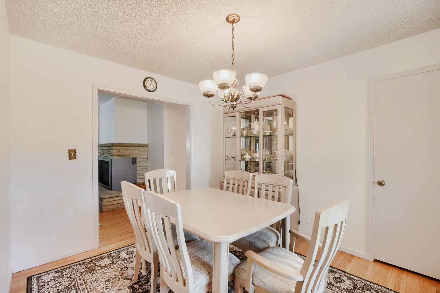 9242 15th Ave S - Web Quality - 010 - 10 Dining Room.jpg