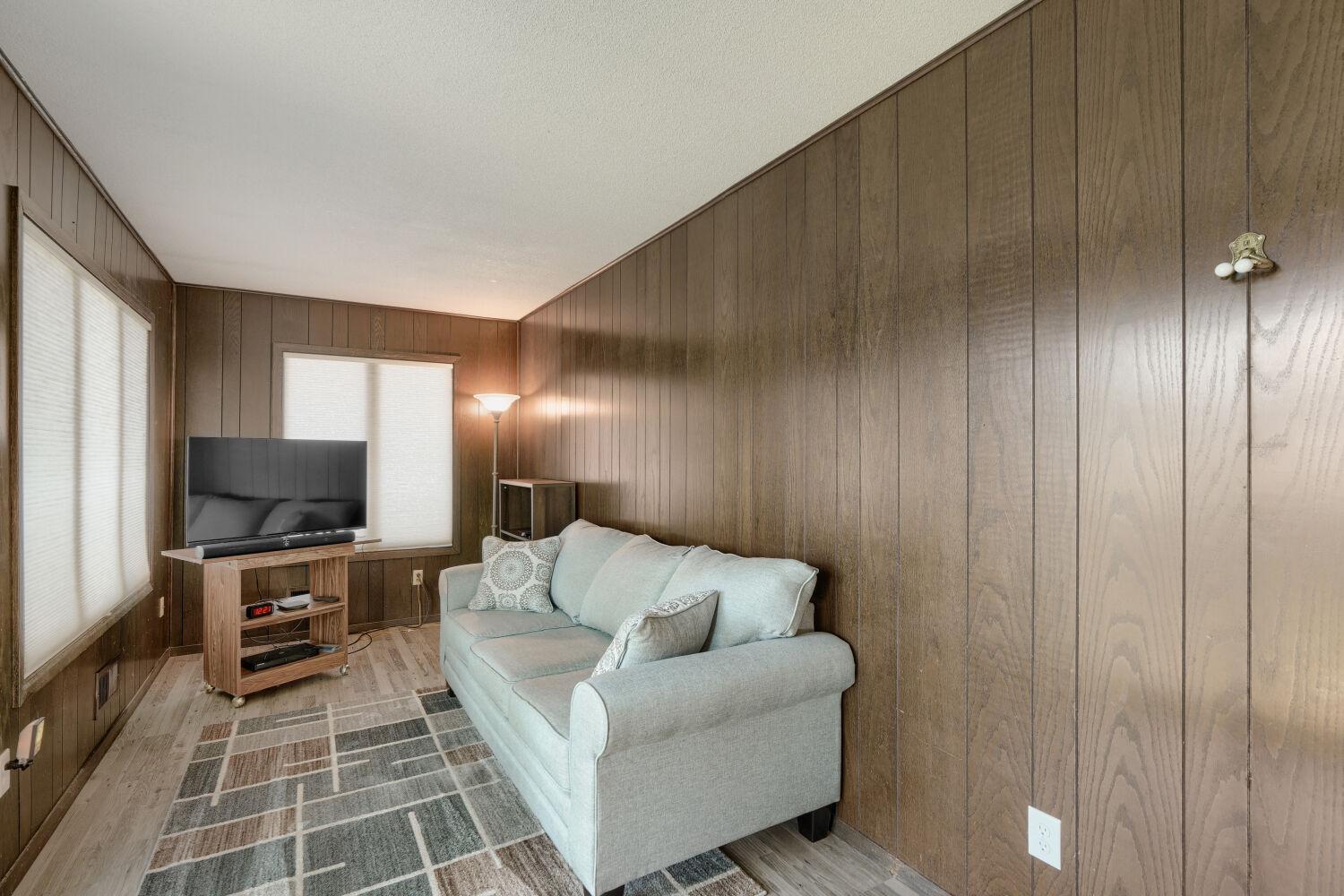 9242 15th Ave S - Web Quality - 020 - 20 Bedroom.jpg