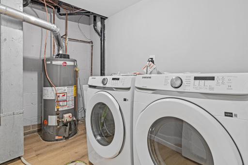 LAUNDRY.jpg