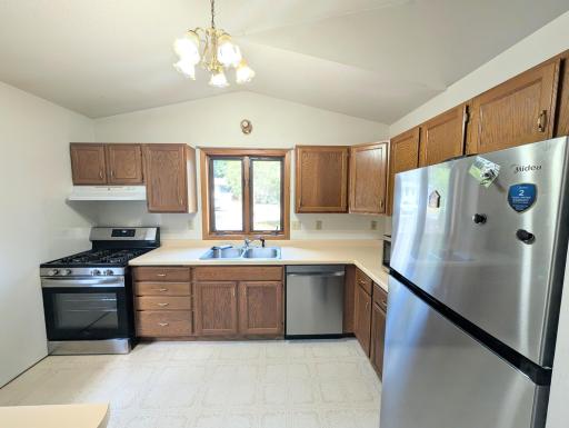 kitchen 2 .jpg