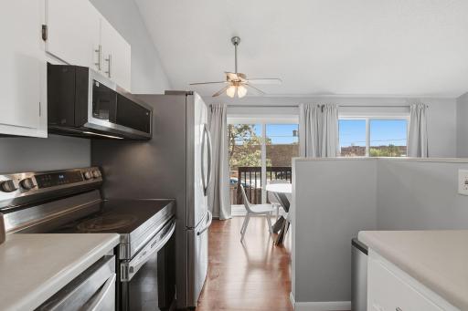 18-web-or-mls-2313_W_Territorial_Rd_201_Saint_Paul_MN_014.jpg