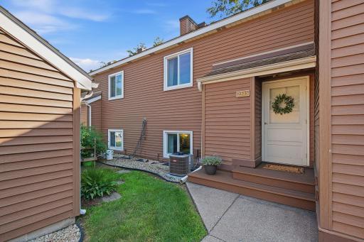 Photo for 2313 Territorial Road, Saint Paul, MN 55114 - listing #7128073 3-web-or-mls-2313_W_Territorial_Rd_201_Saint_Paul_MN_041.jpg