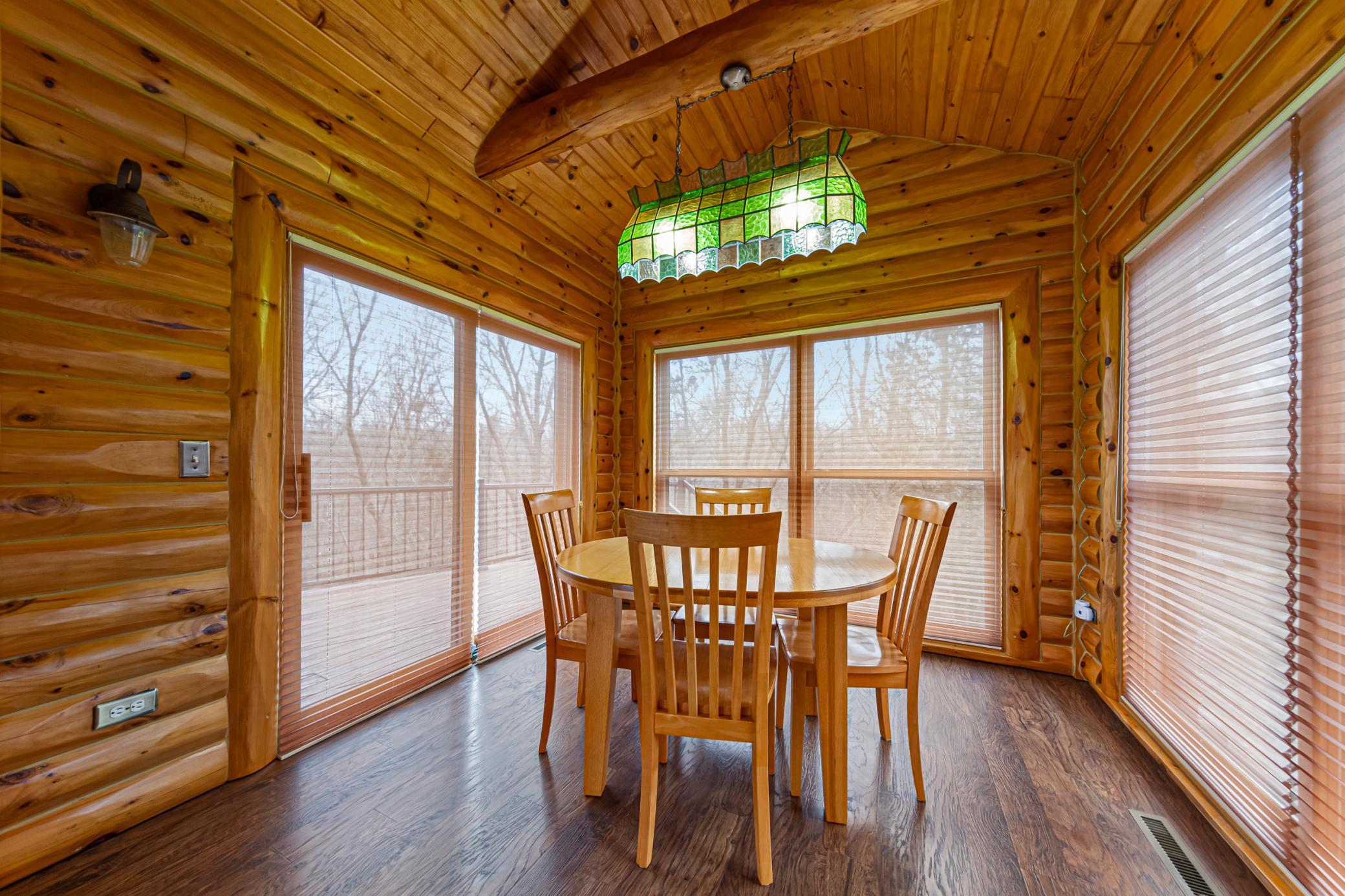 Four Season Dining Area
