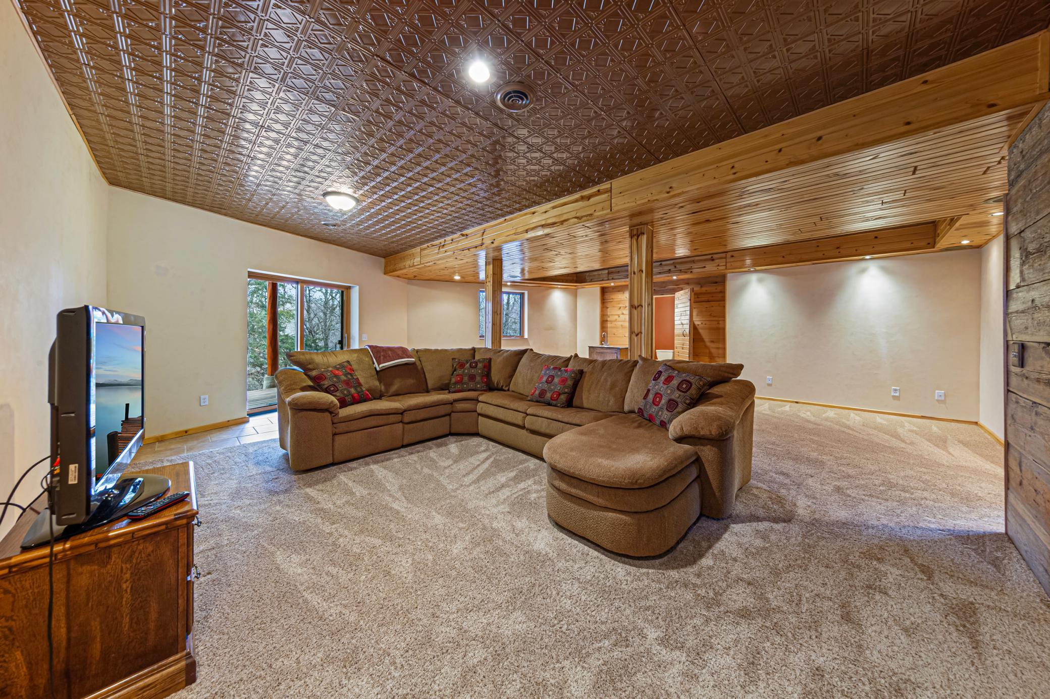 Family Room Entry