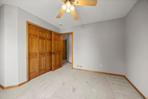 57-web-or-mls-18462 Gladstone Blvd N-279.jpg