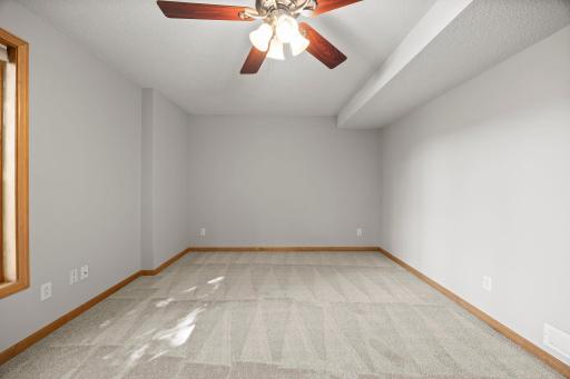 75-web-or-mls-18462 Gladstone Blvd N-364.jpg
