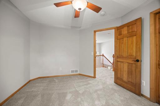 52-web-or-mls-18462 Gladstone Blvd N-224.jpg