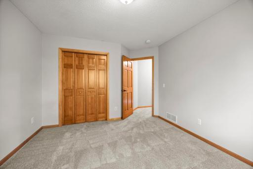61-web-or-mls-18462 Gladstone Blvd N-299.jpg