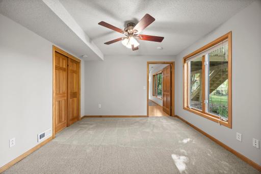 76-web-or-mls-18462 Gladstone Blvd N-369.jpg