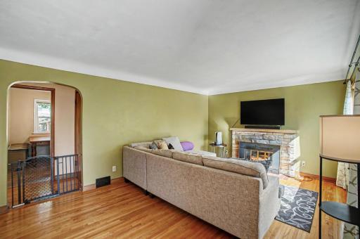 1595 Maywood Street, Saint Paul, MN 55117