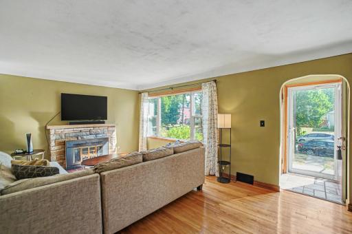 1595 Maywood Street, Saint Paul, MN 55117