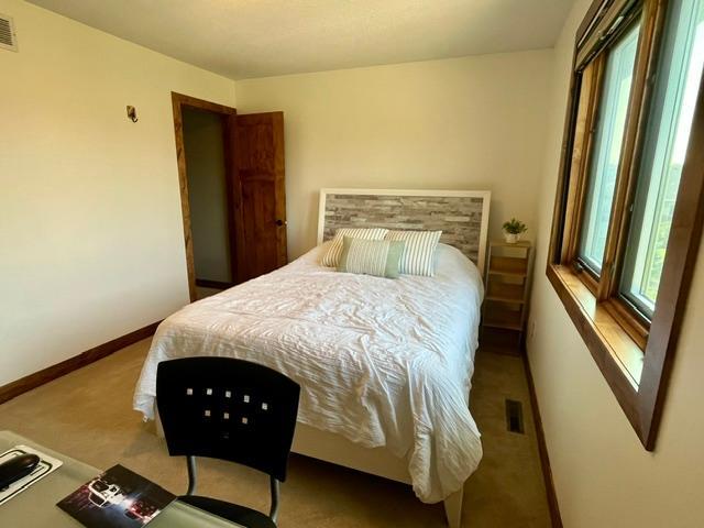 22-2fer_room_img_4045.jpg