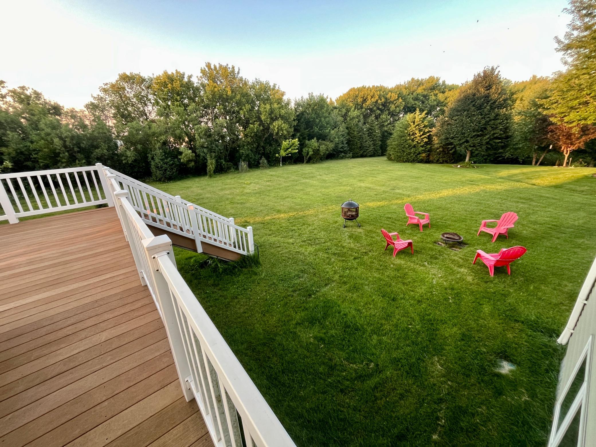 32-4back_yard_img_e3877.jpg