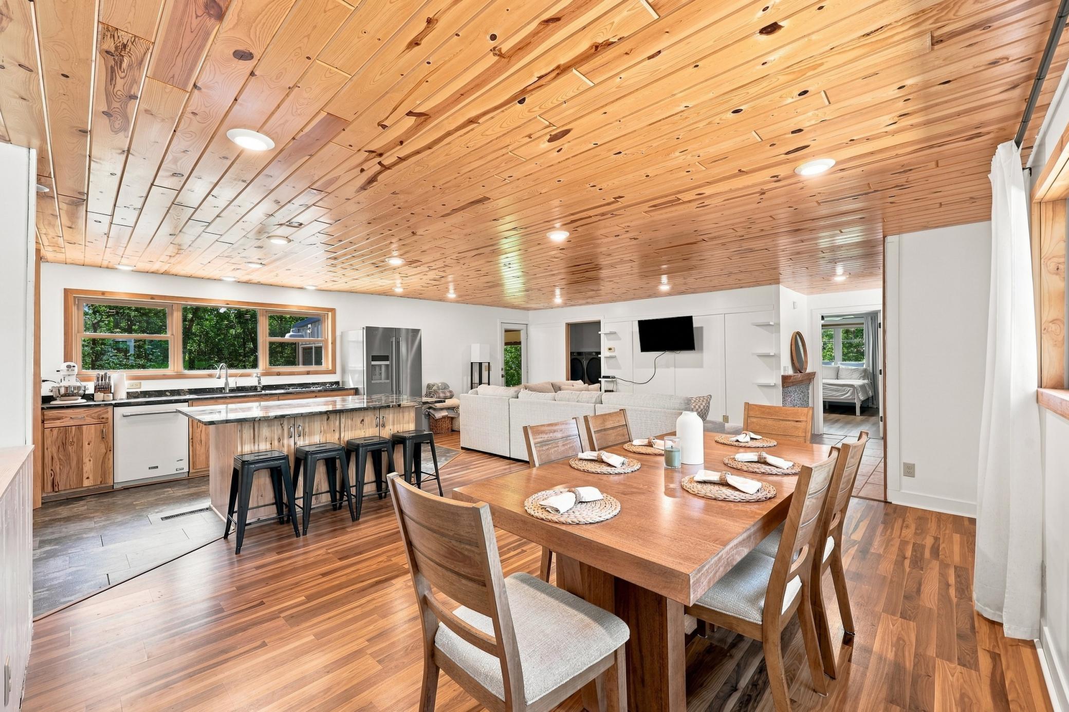 Kitchen/Dining