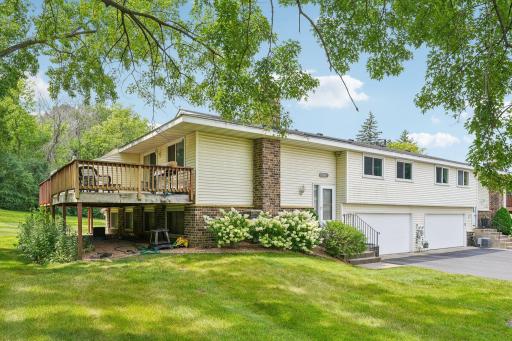 Photo for 12311 Oak Leaf Court, Burnsville, MN 55337 - listing #7128116 12311 Oak Leaf Court, Burnsville, MN 55337