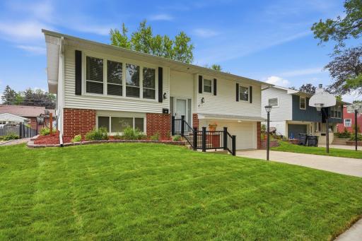 2307 17 1/2 Street NW, Rochester, MN 55901