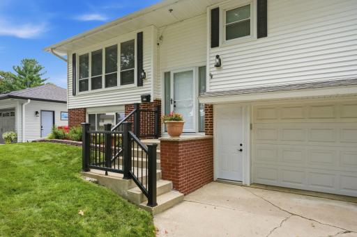 2307 17 1/2 Street NW, Rochester, MN 55901