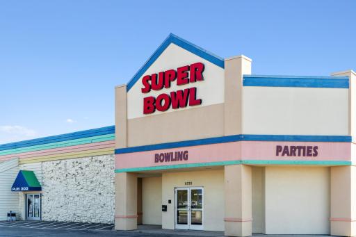 Nearby Superbowl offers 24 lanes providing open bowling, leagues and even galactic bowling! Pub 300 offers pub favorites, drinks, pull tabs and bingo.