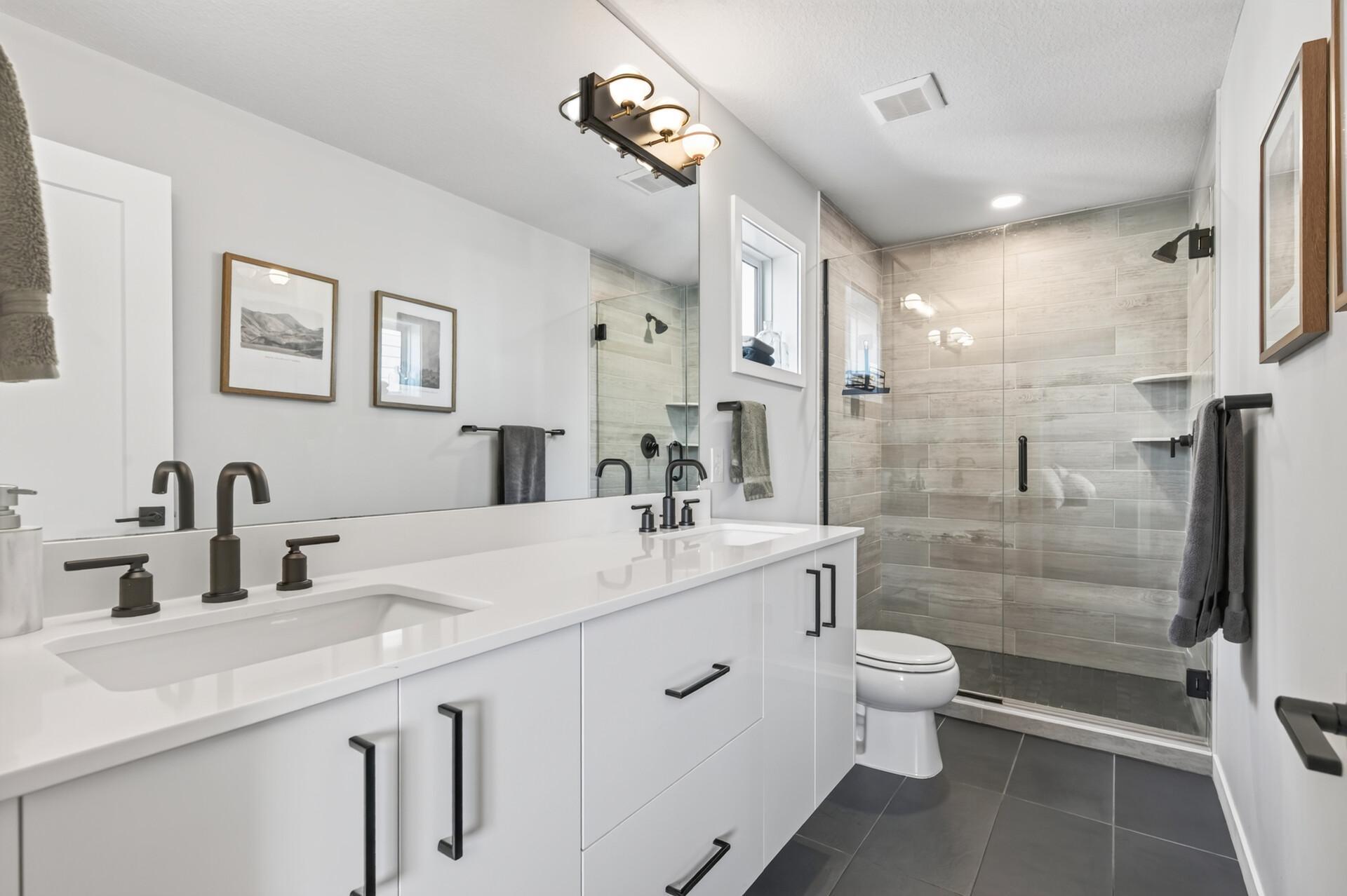 Dual sinks in the primary 3/4 bathroom