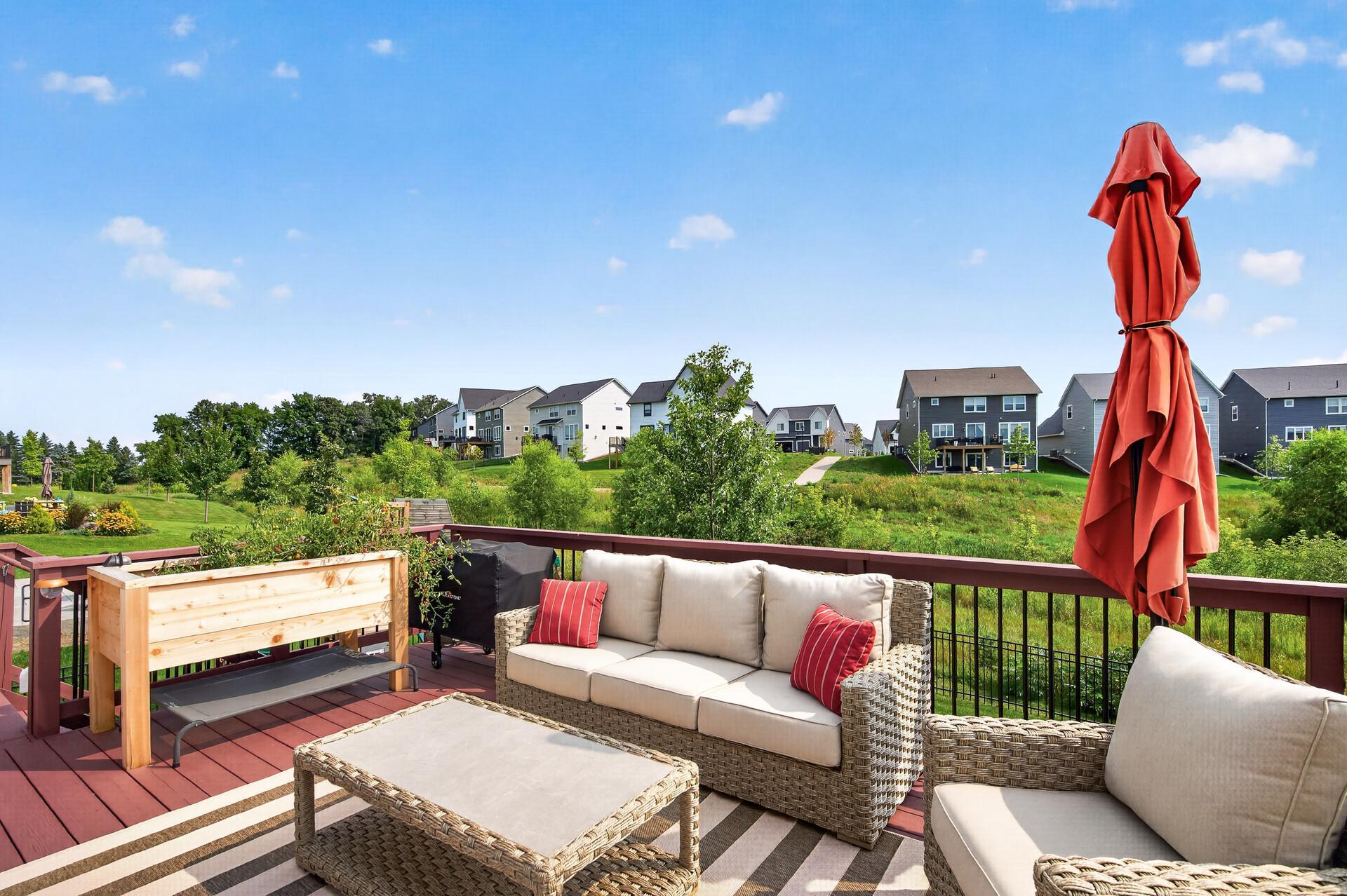 Plenty of time left for enjoying your morning coffee outdoors