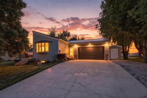 Photo for 1107 Abbott Avenue N, Glencoe, MN 55336 - listing #7128156 1107 Abbott Avenue N, Glencoe, MN 55336