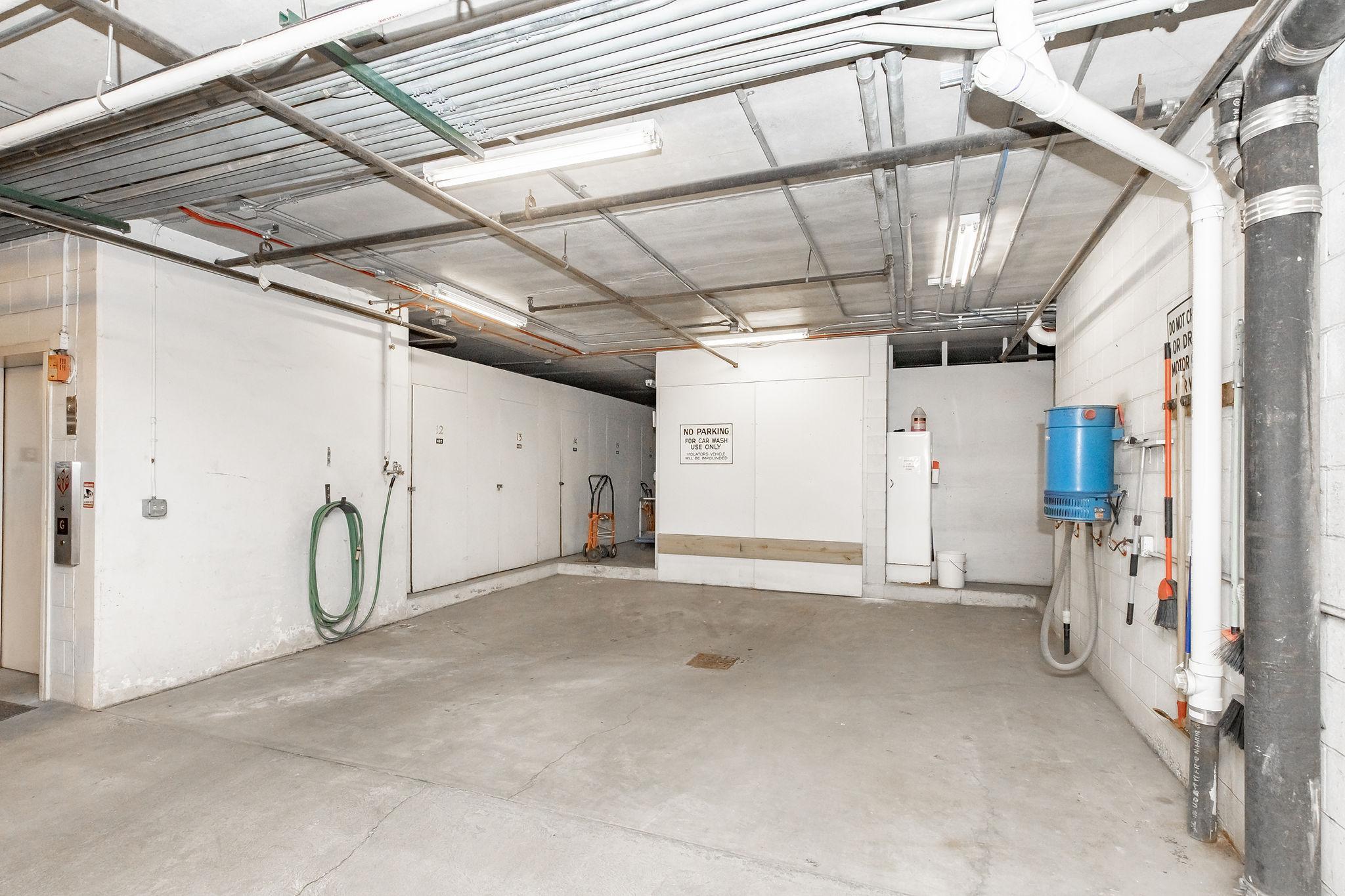 Car Wash Bay (in garage)