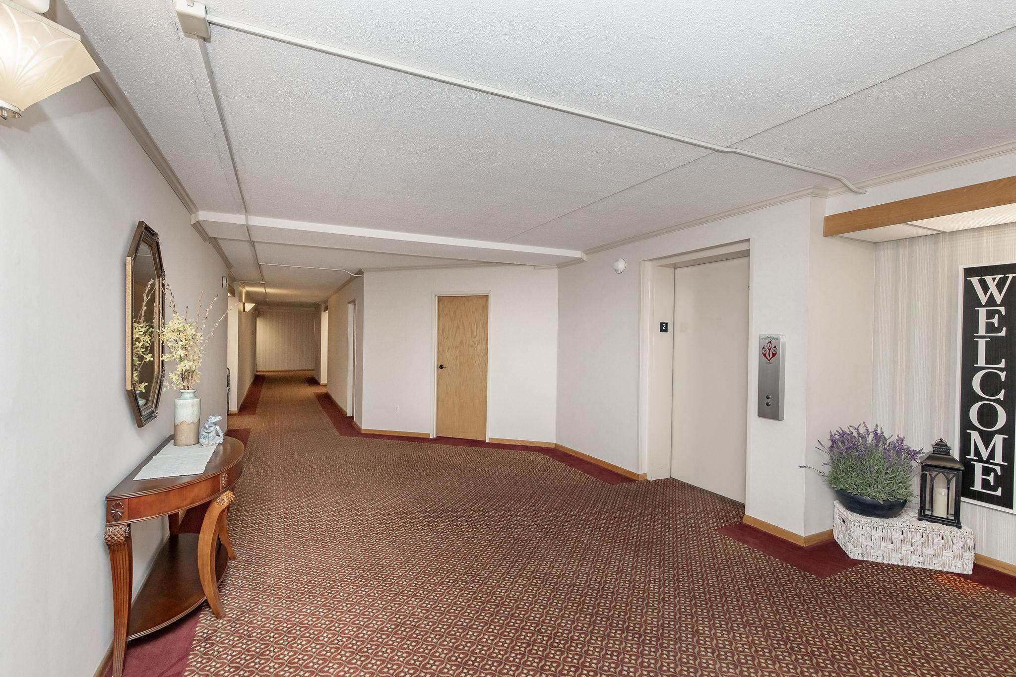 Elevator/Hallway