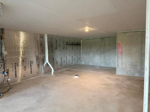 Basement 3.jpg