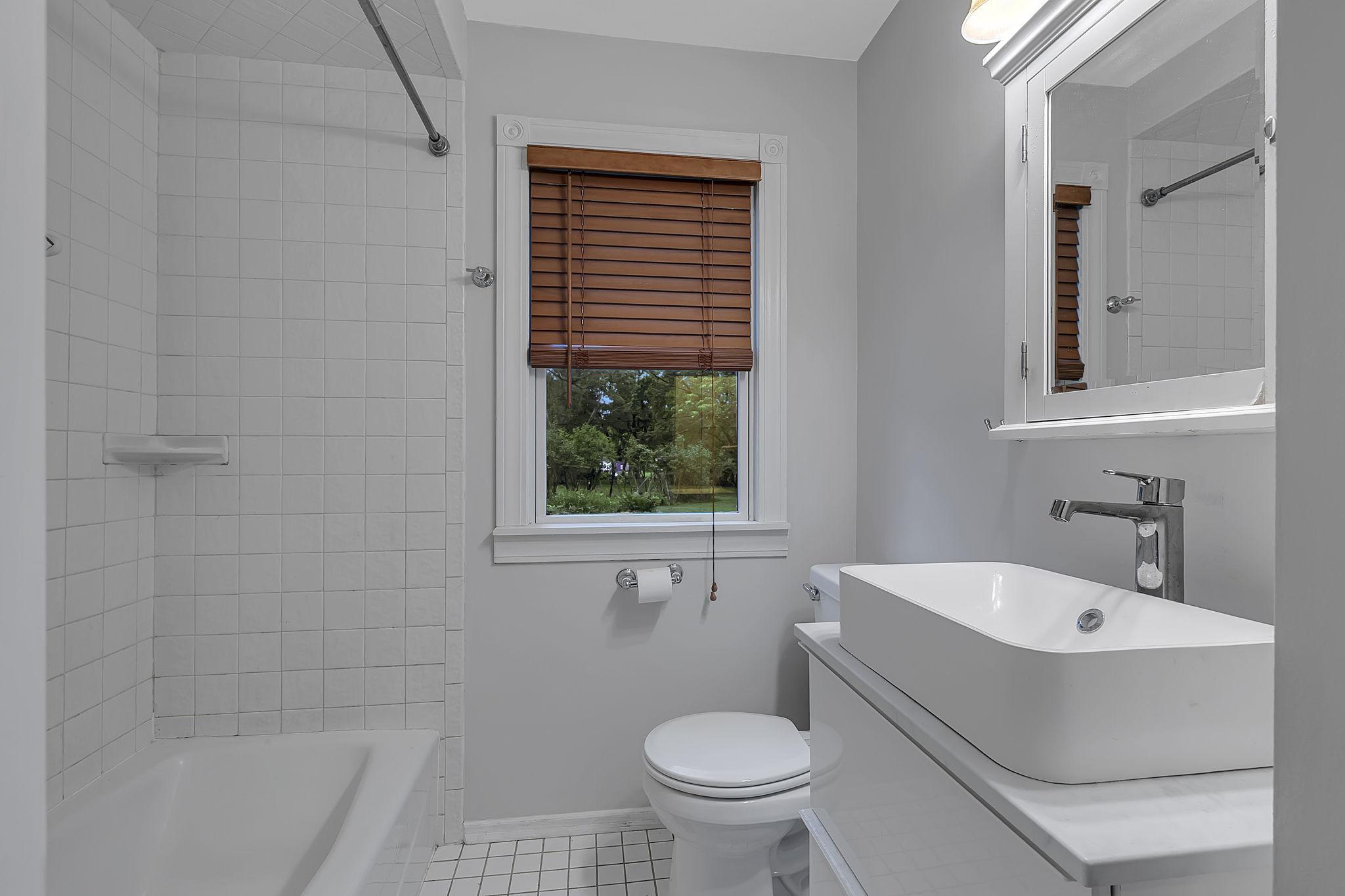Full Main Floor Bath with New Vanity