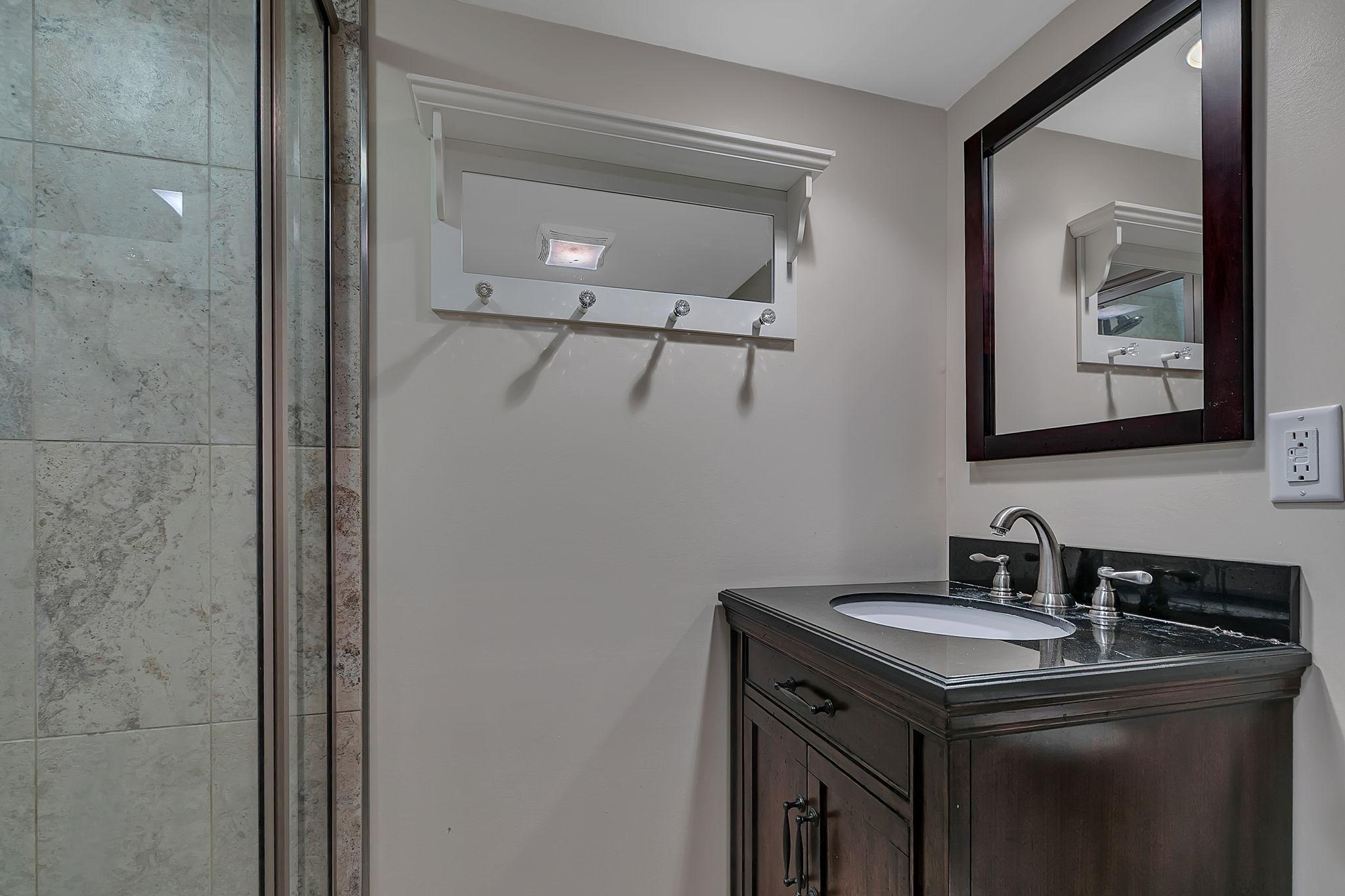 3/4 Lower Level Bath with Tiled Shower