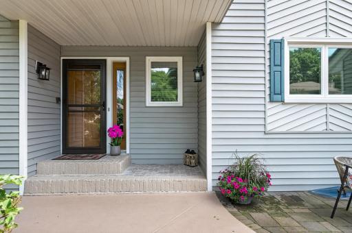 Inviting entrance!