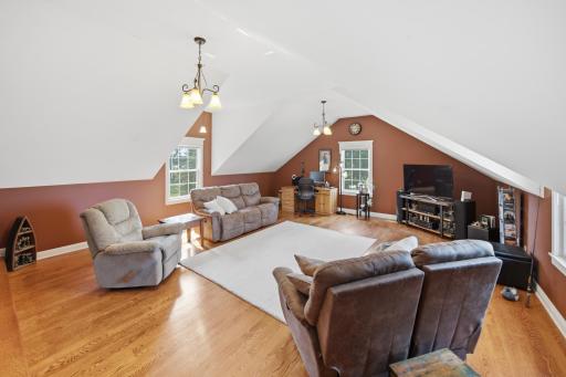 Upstairs Bonus Room
