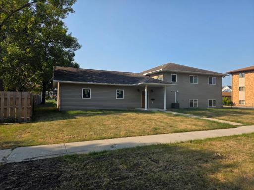 311 4th Avenue N, Wahpeton, ND 58075
