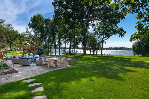 1535 Bohns Point Road, Wayzata, MN 55391