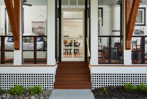 Side screen porch measuring 16x8